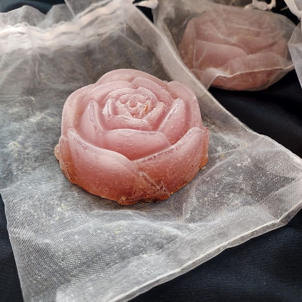 HANDMADE ROSE PETAL BAR SOAP - 4 - Picture 3 of 4